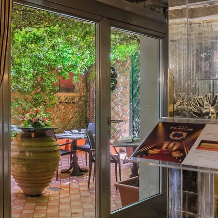 Alojamento de Acomodação e Pequeno-almoço Ca Dell'arte 4*